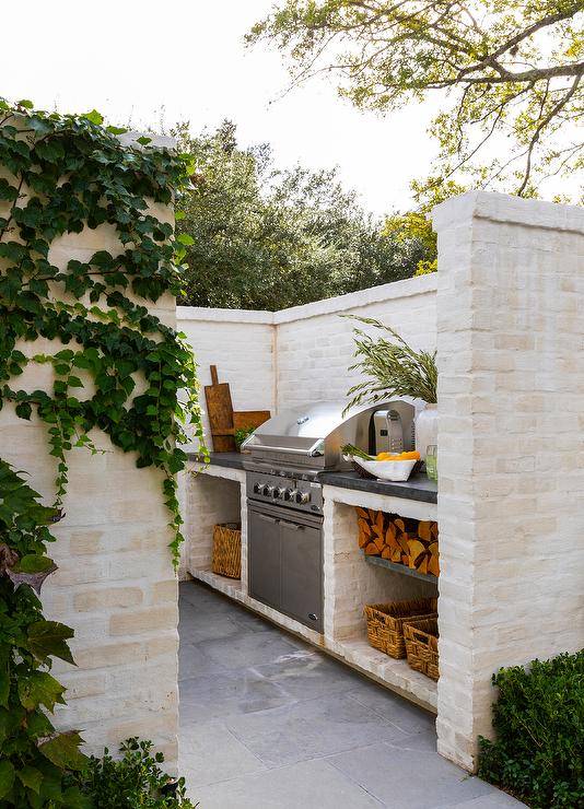 Transform Your Backyard with These Cozy Small Outdoor BBQ Area Ideas