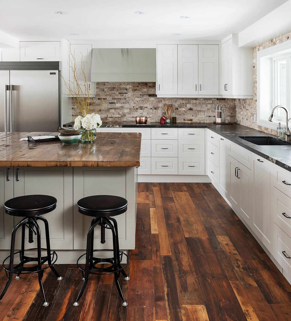 Hottest Trending Kitchen Floor For 2020 Wood Floors Take Over Kitchens Everywhere Laptrinhx News
