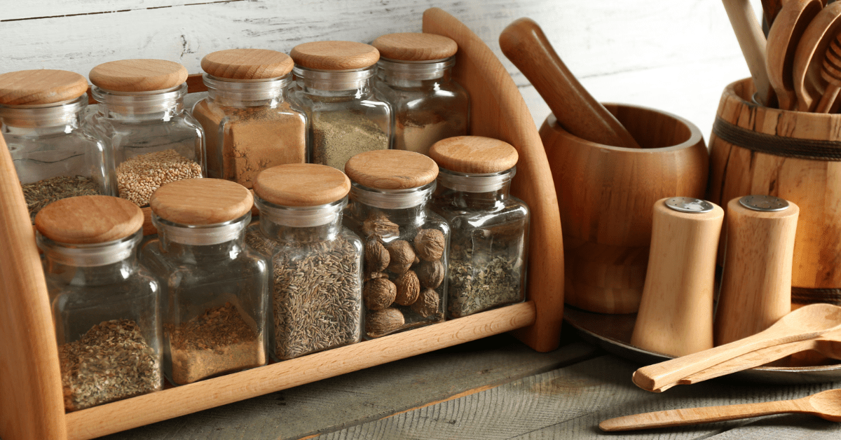 Crafting the Ultimate DIY Spice Rack for Your Kitchen