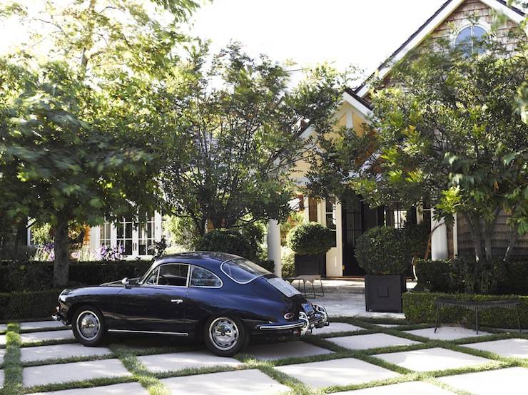 Crafting the Perfect Modern Concrete and Grass Driveway