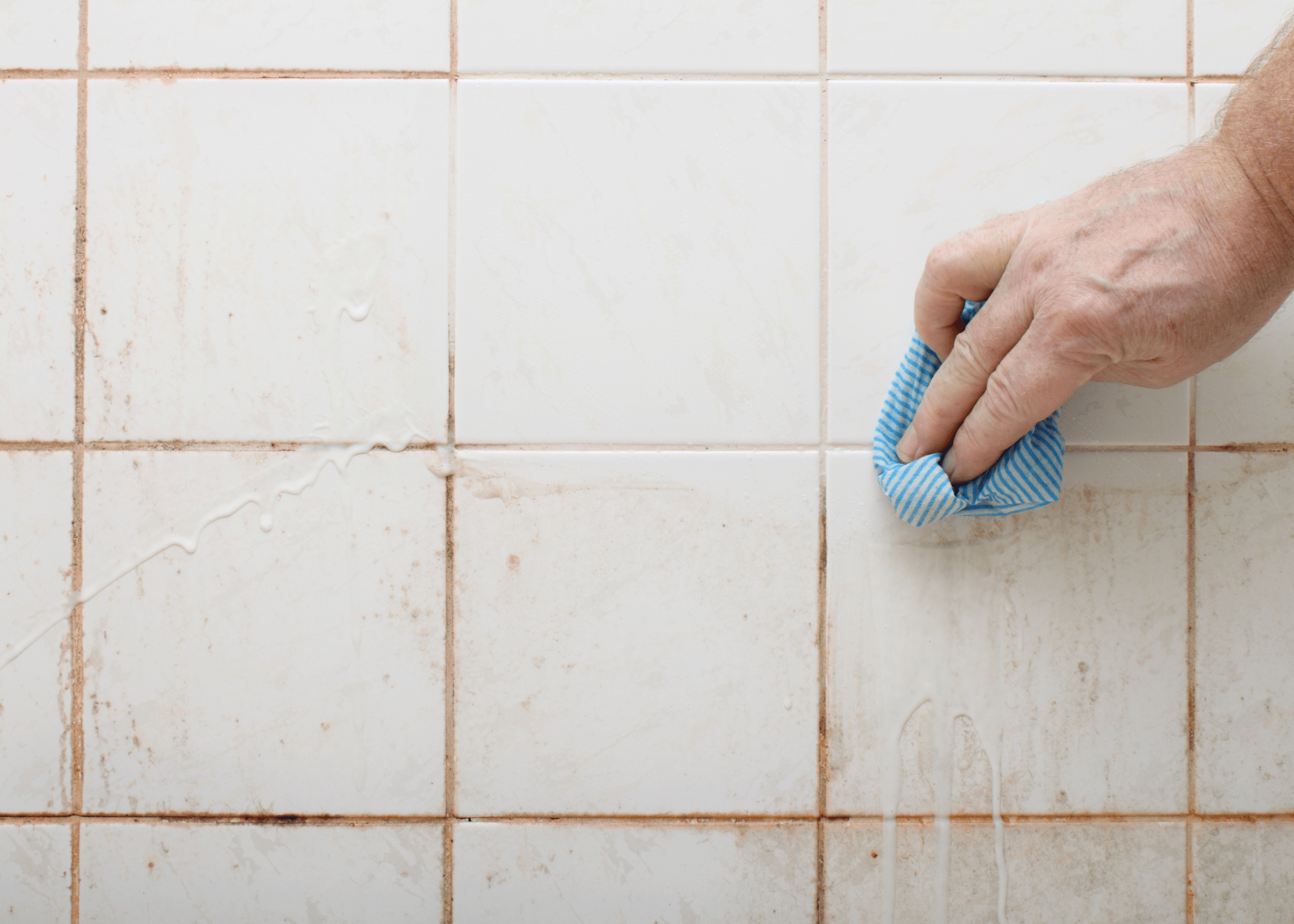 Say Goodbye to Soap Scum: Effortless Tips for a Sparkling Shower and Tub