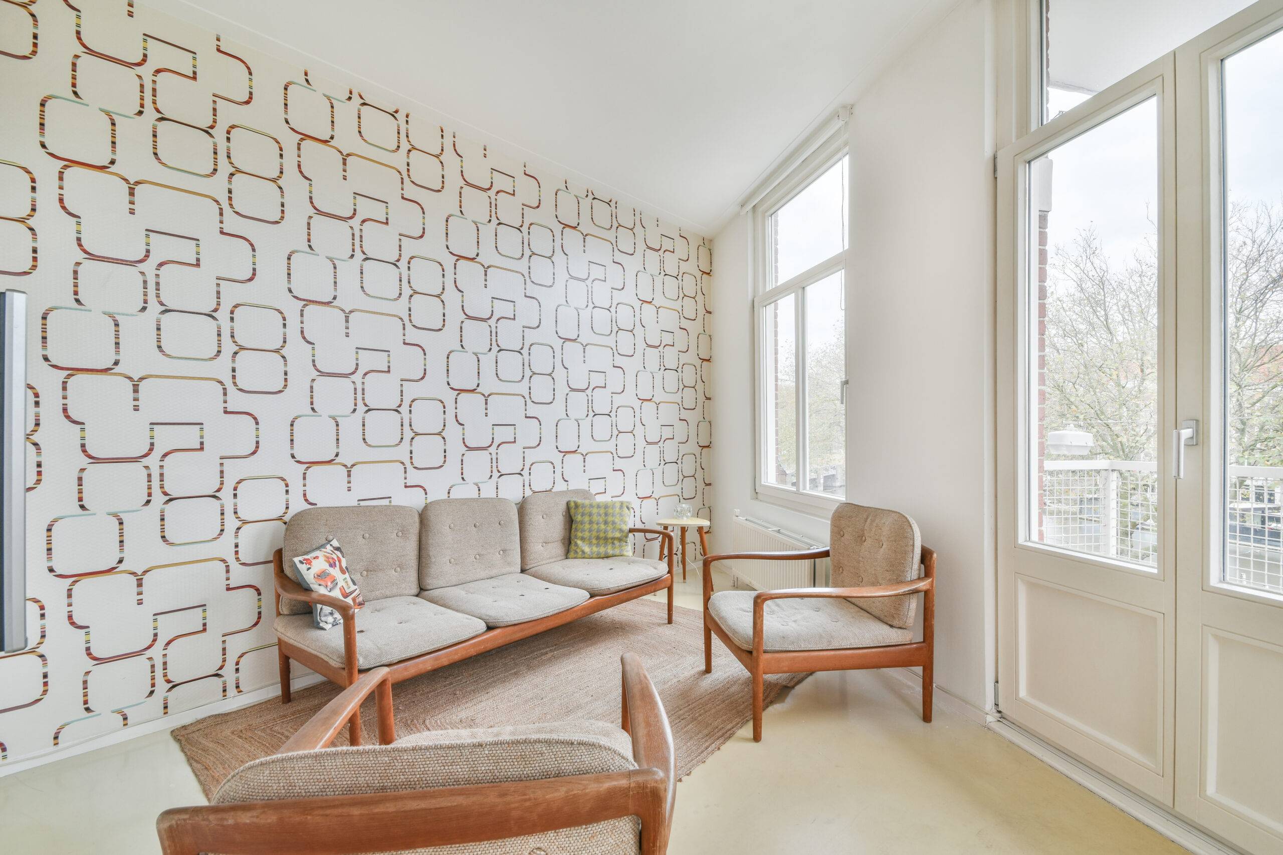 How To Design With Wallpaper, According To Experts