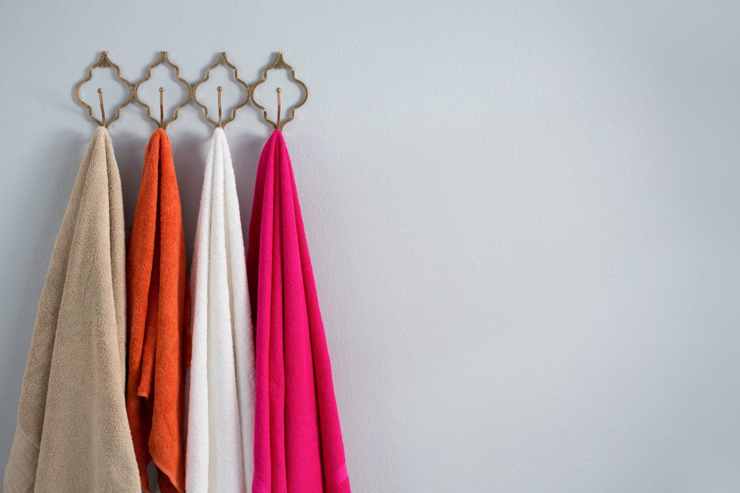 5 Beautiful Ways To Store Your Loose Towels